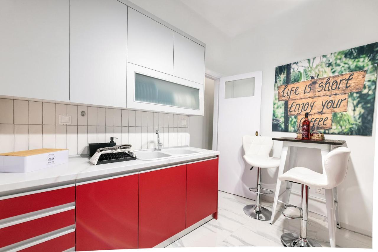 Porto Sea View Apartments - Mitropoleos 127 Солун Екстериор снимка